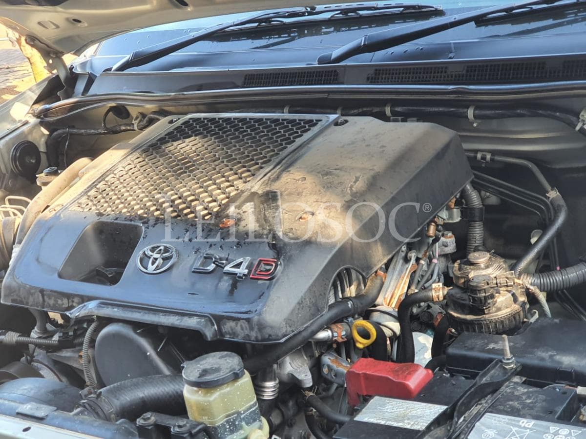 Toyota Hilux D4D · — imagem 10