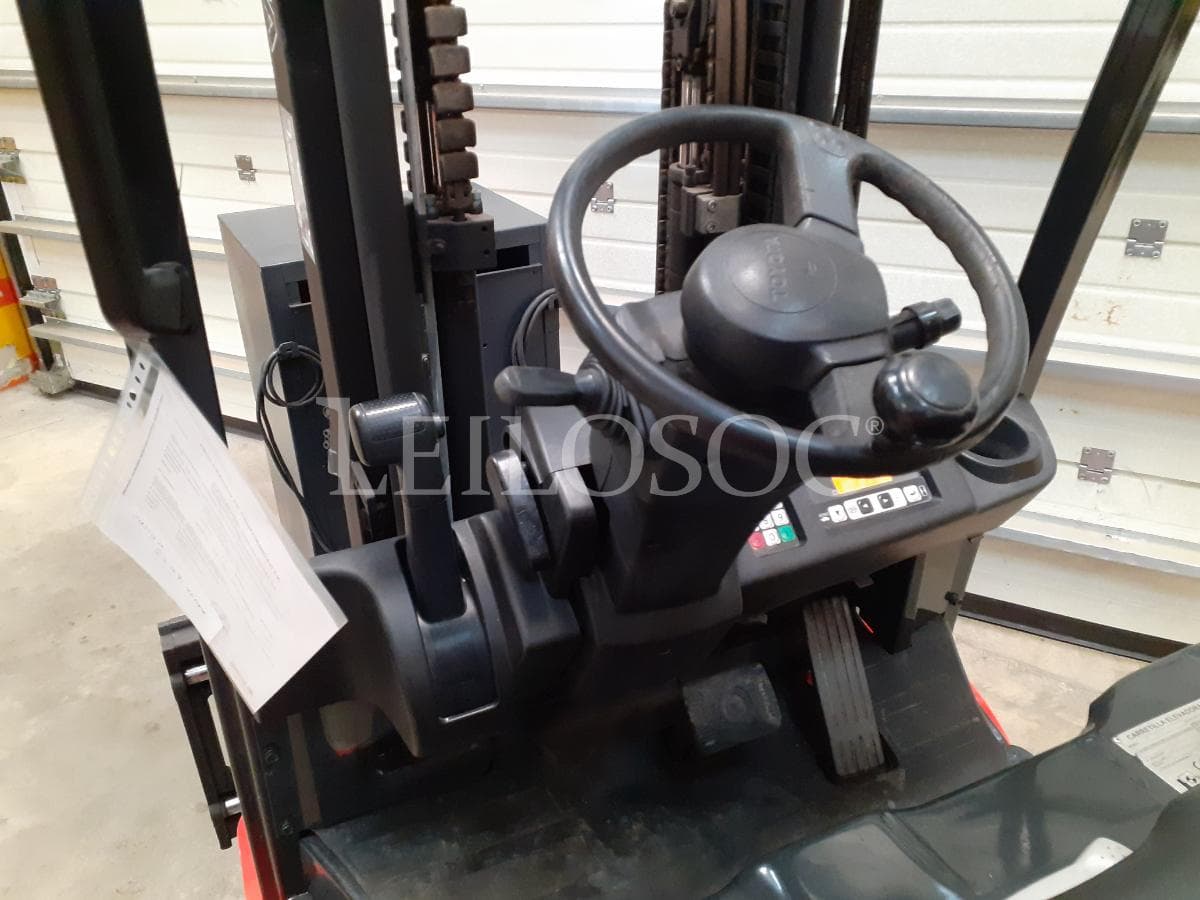 Empilhador Elétrico Toyota · 1600kg — image 7