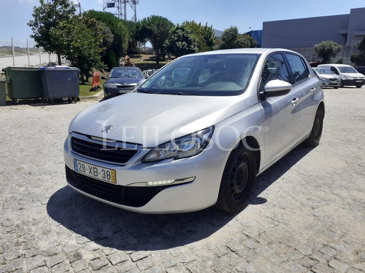Peugeot 308 1.6 Blue HDI · Ano 2014 — imagem 3