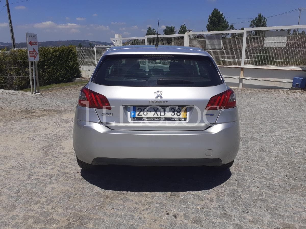 Peugeot 308 1.6 Blue HDI · Ano 2014 — imagem 5