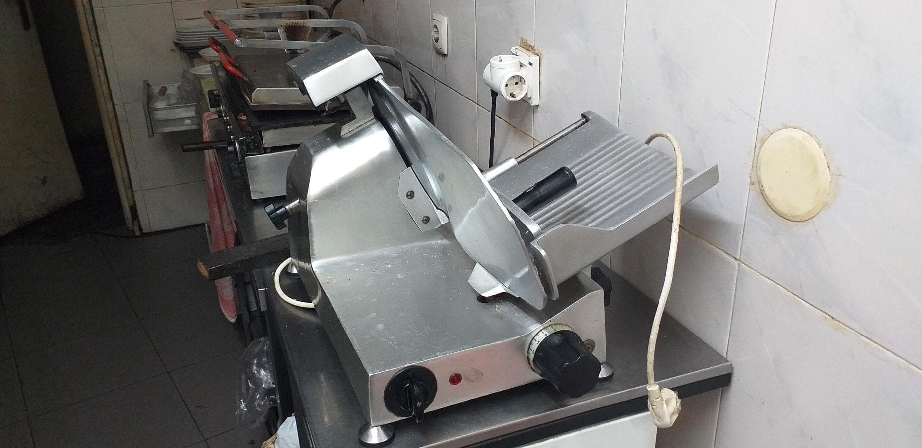 Equipamento de Restauração e Escritório — imagen 64