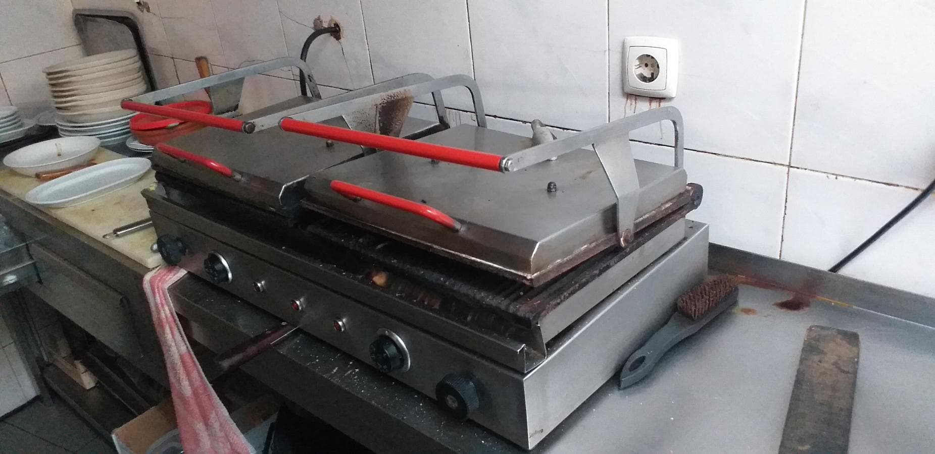 Equipamento de Restauração e Escritório — imagen 66