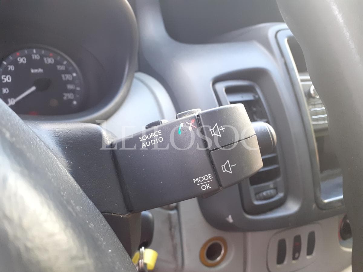 Renault Trafic 2.0 DCI · Isotérmica · Ano 2014 — imagen 14