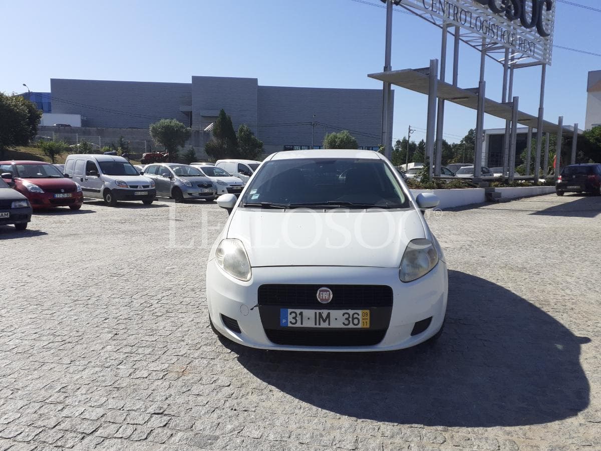 Fiat Punto 1.3 D Multijet · Ano 2009 — image 2