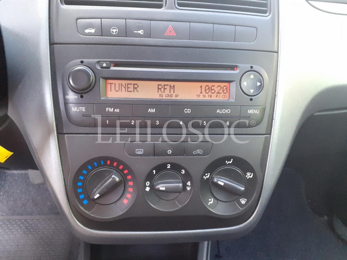 Fiat Punto 1.3 D Multijet · Ano 2009 — image 12