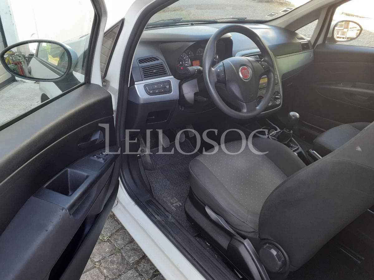 Fiat Punto 1.3 D Multijet · Ano 2009 — image 7