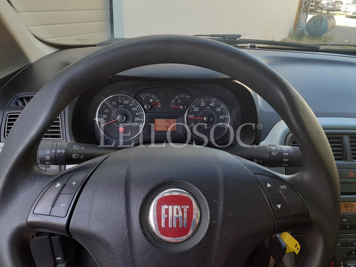 Fiat Punto 1.3 D Multijet · Ano 2009 — image 13