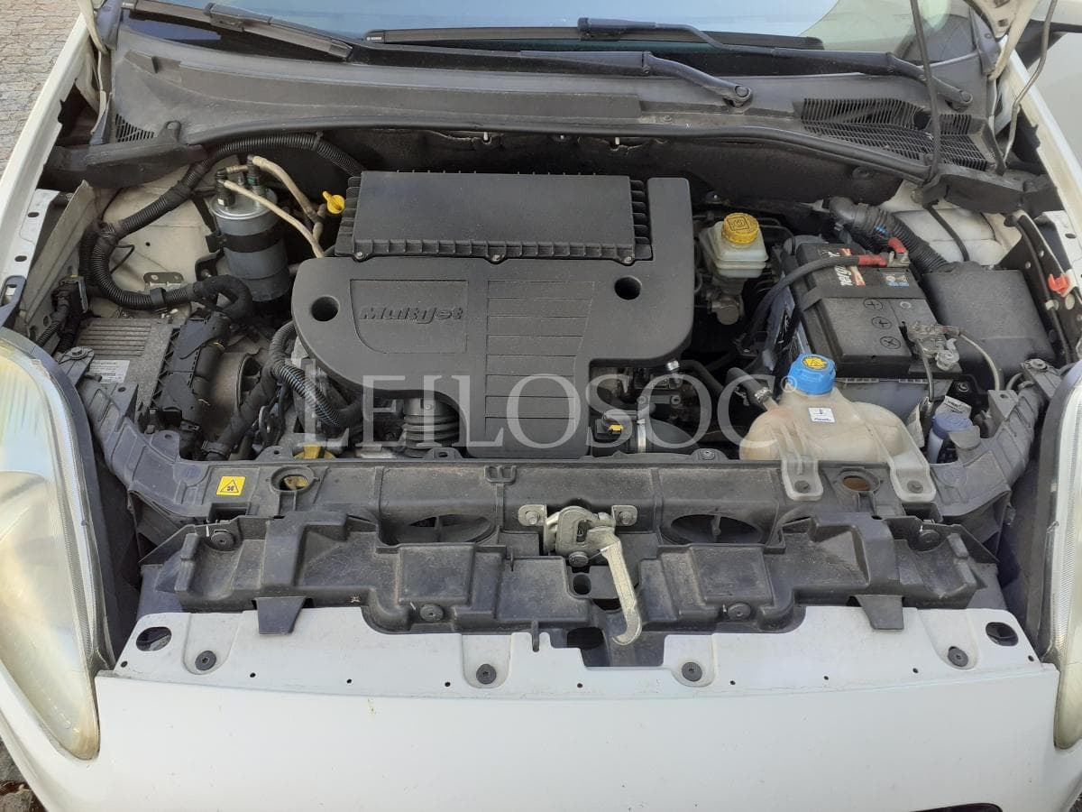 Fiat Punto 1.3 D Multijet · Ano 2009 — image 18
