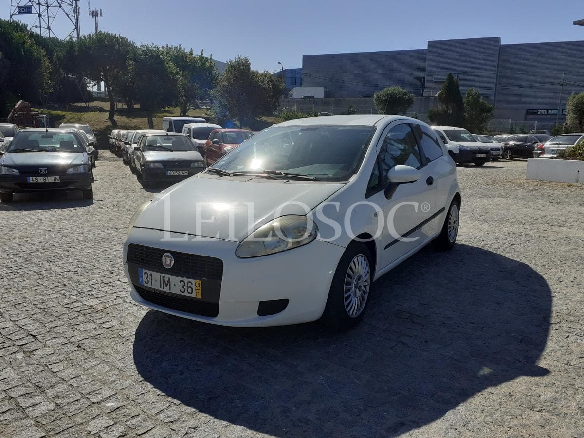 Fiat Punto 1.3 D Multijet · Ano 2009 — image 3