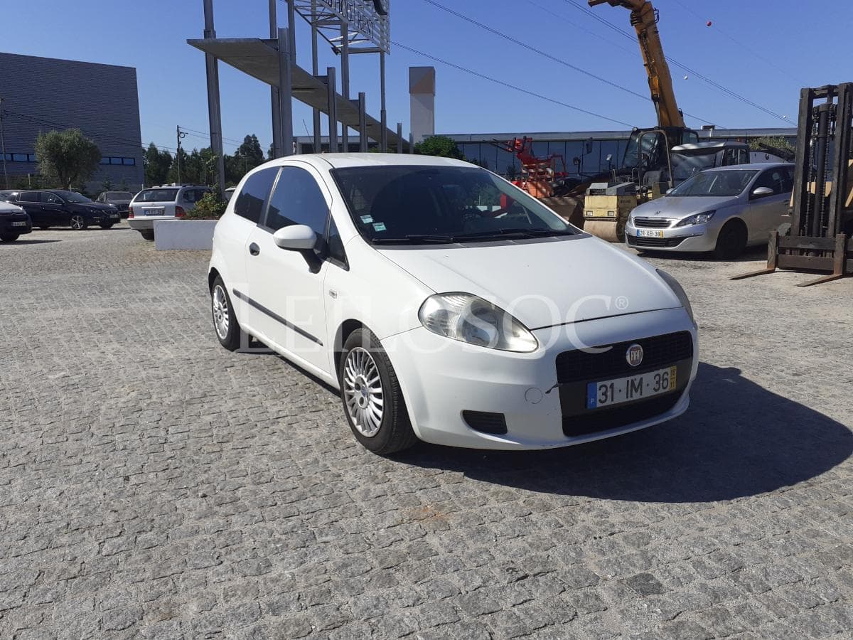 Fiat Punto 1.3 D Multijet · Ano 2009 — image 1