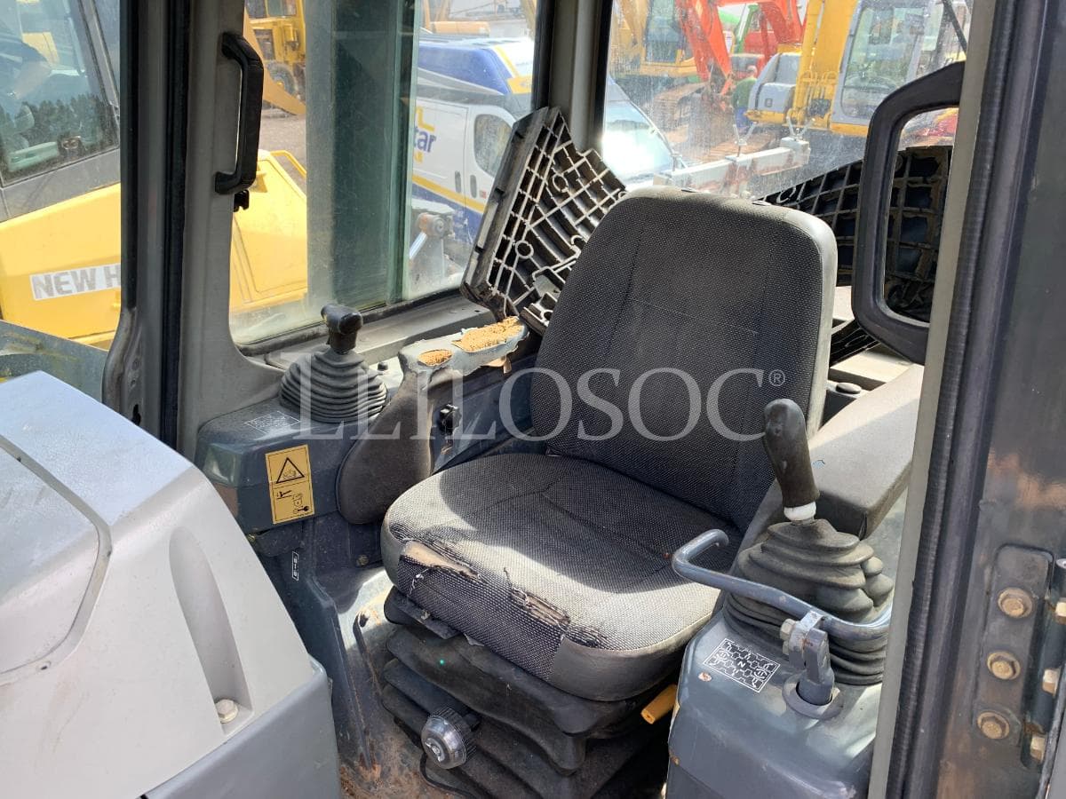 Bulldozer — image 3