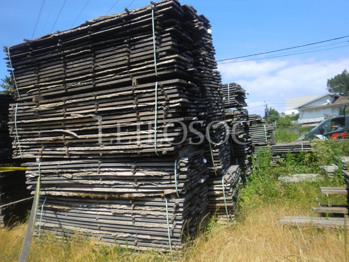 Wood — image 2