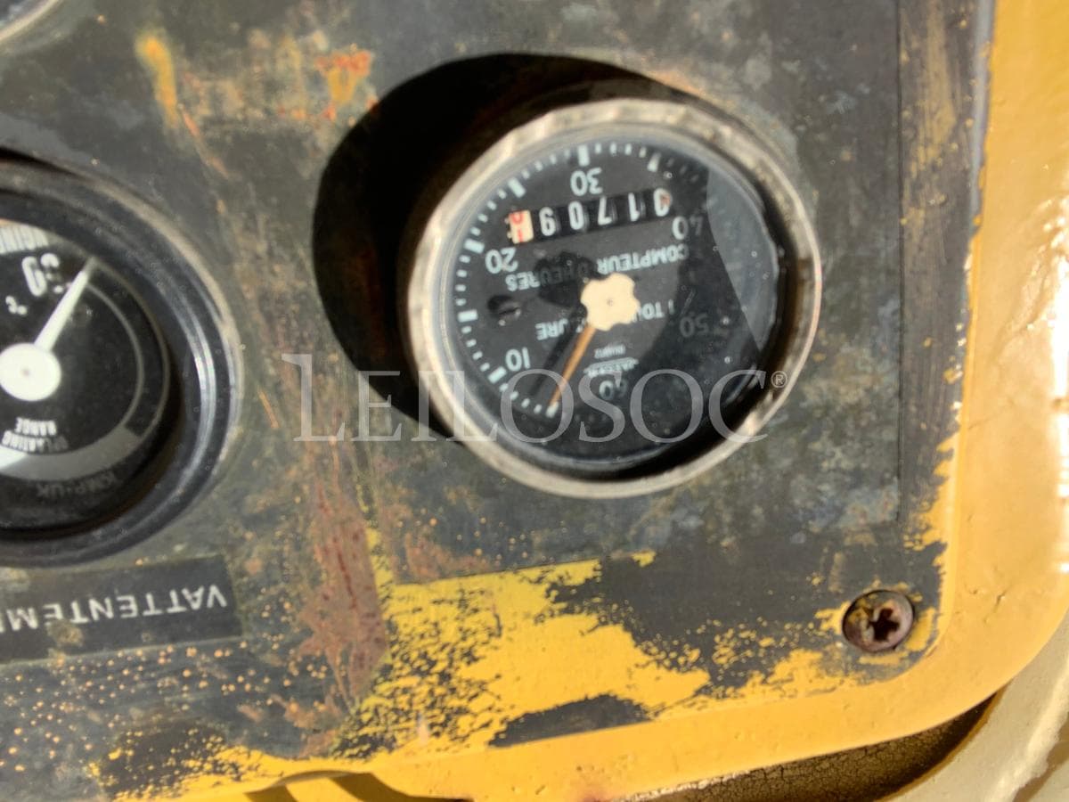 Bulldozer — image 5
