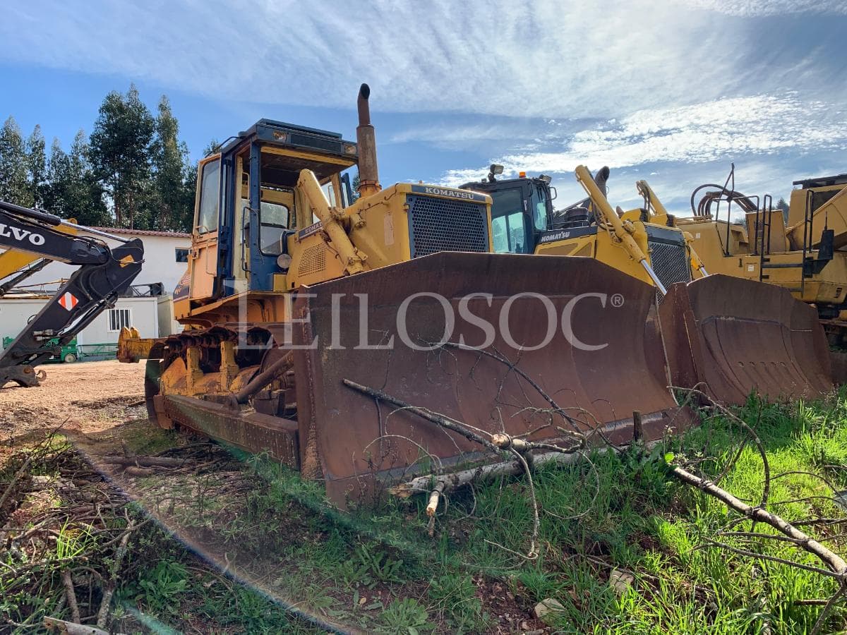 Bulldozer — image 3