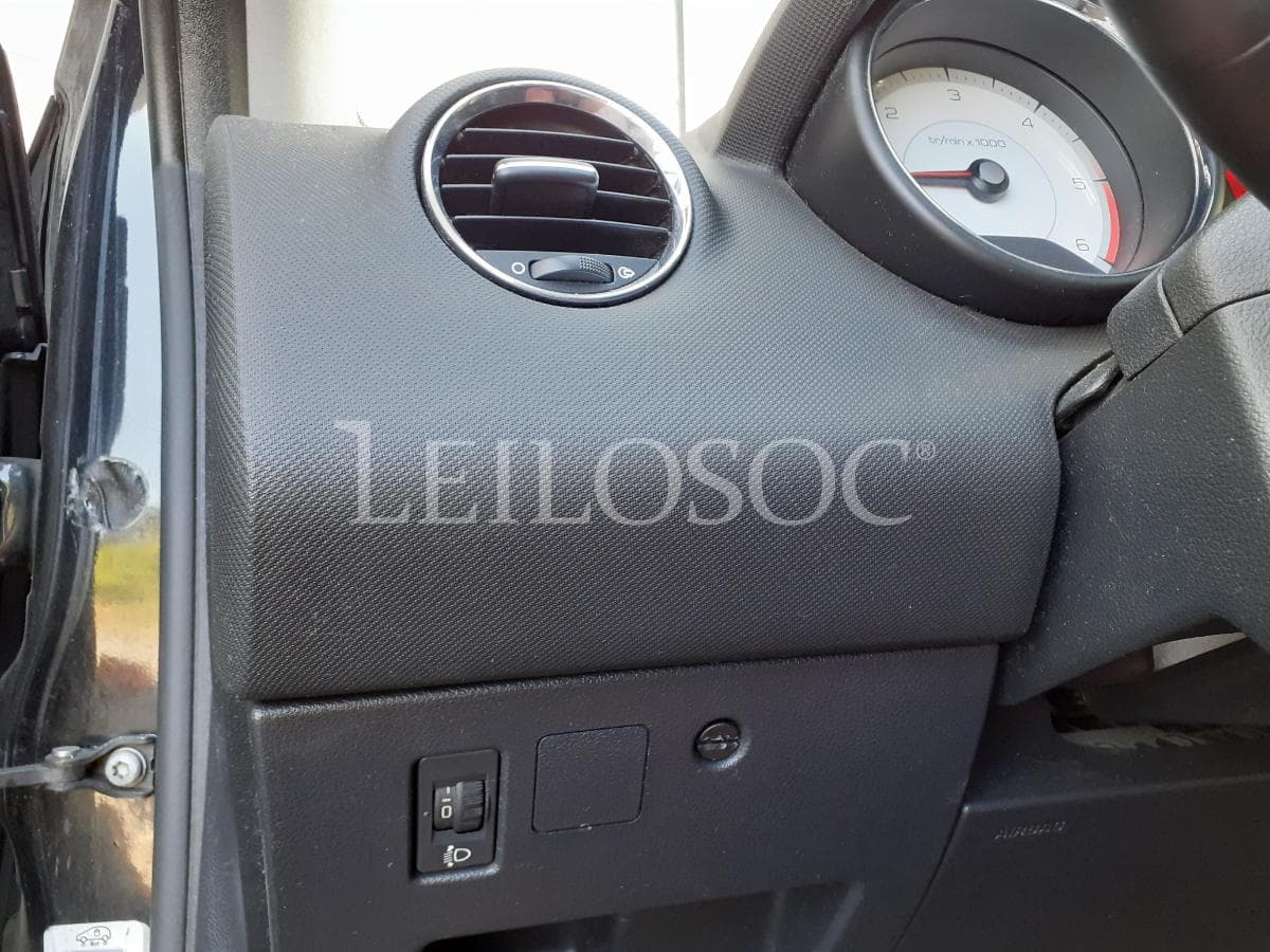Peugeot 308 SW 1.6 HDI · Ano 2009 — imagen 17