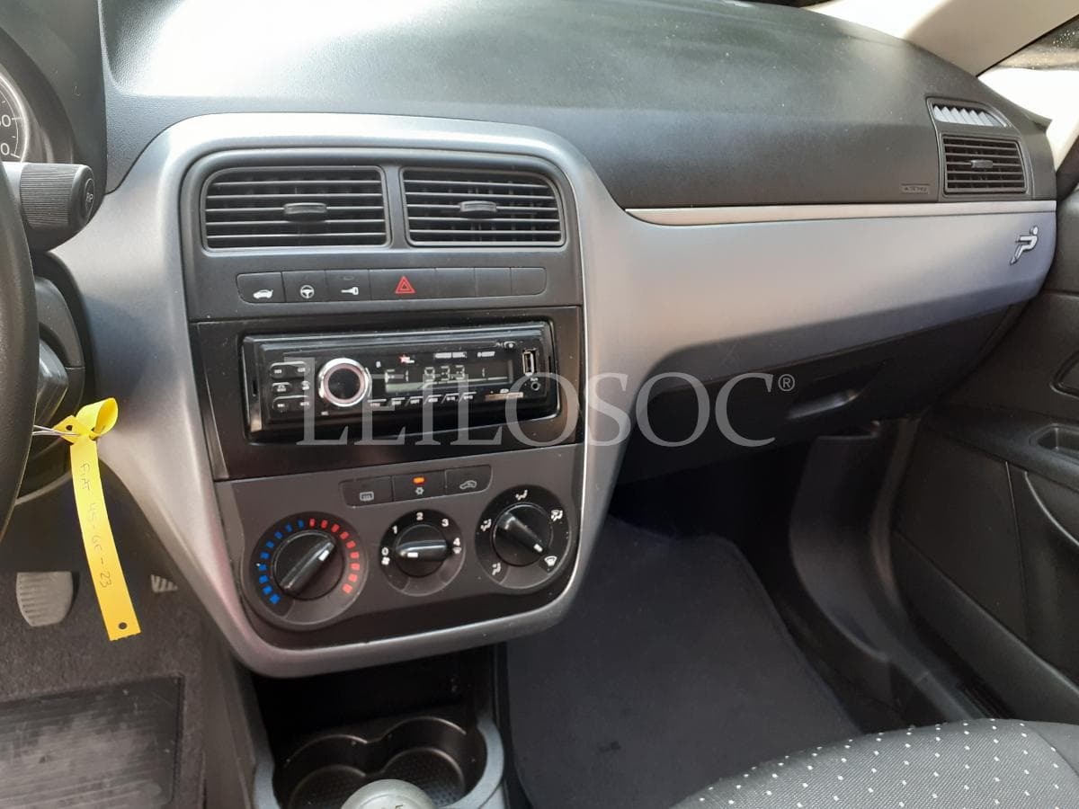 Fiat Punto · 2 Lugares · Ano 2008 — image 12