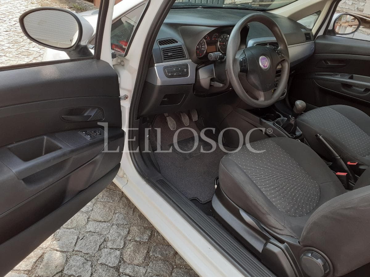 Fiat Punto · 2 Lugares · Ano 2008 — image 7