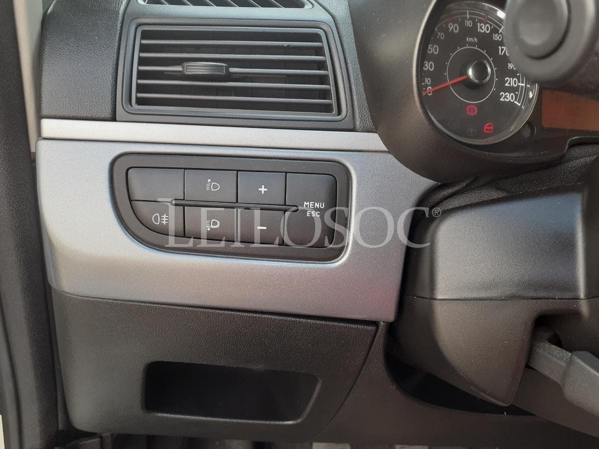 Fiat Punto · 2 Lugares · Ano 2008 — image 15