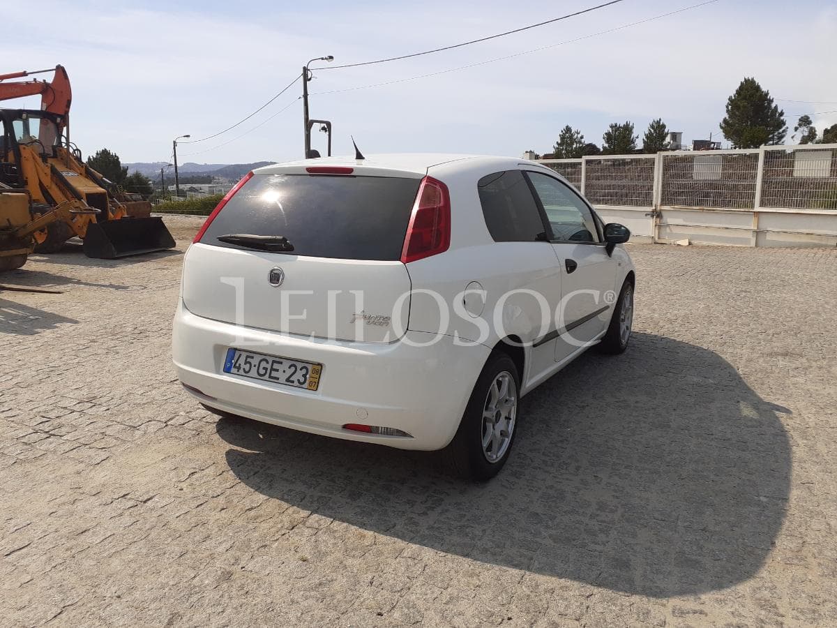 Fiat Punto · 2 Lugares · Ano 2008 — image 4