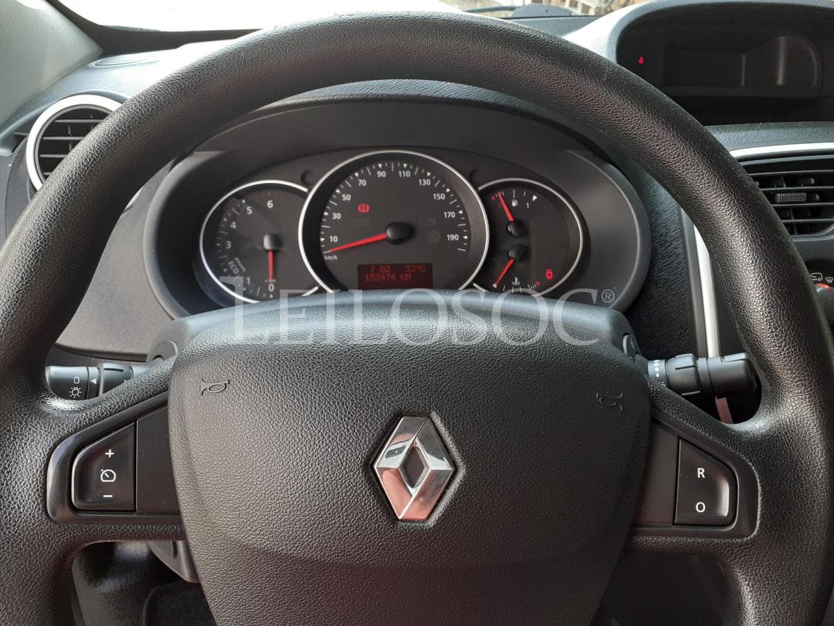 Renault Kangoo · 3 Lugares · Ano 2013 — image 11