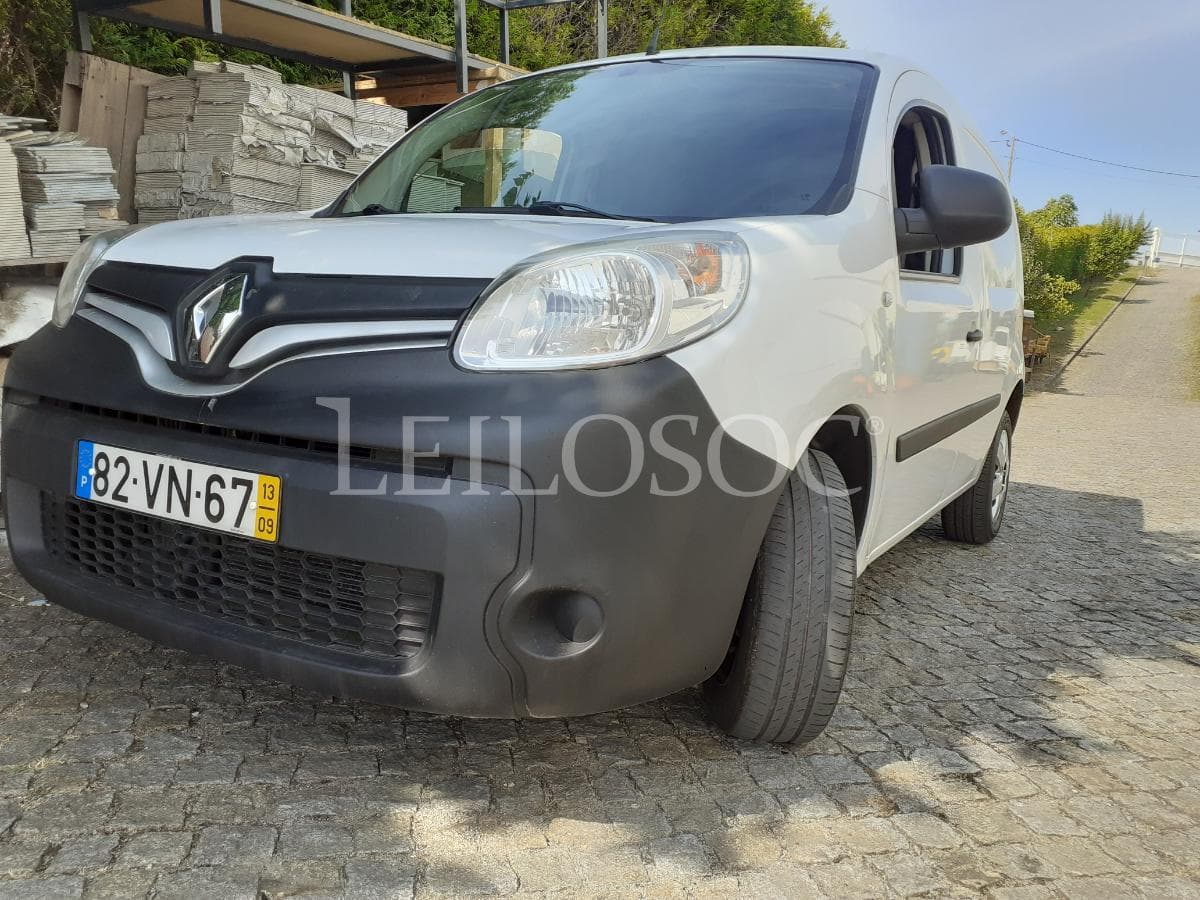 Renault Kangoo · 3 Lugares · Ano 2013 — image 21