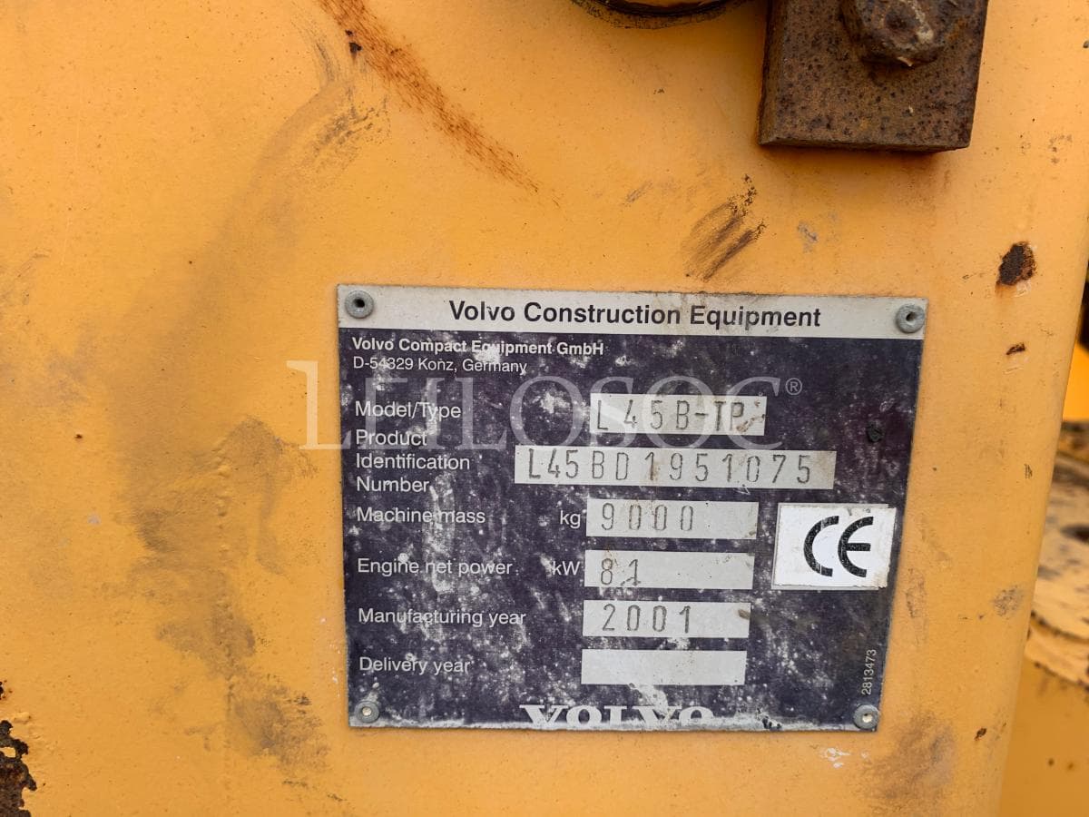 Chargeuse sur pneus — image 5