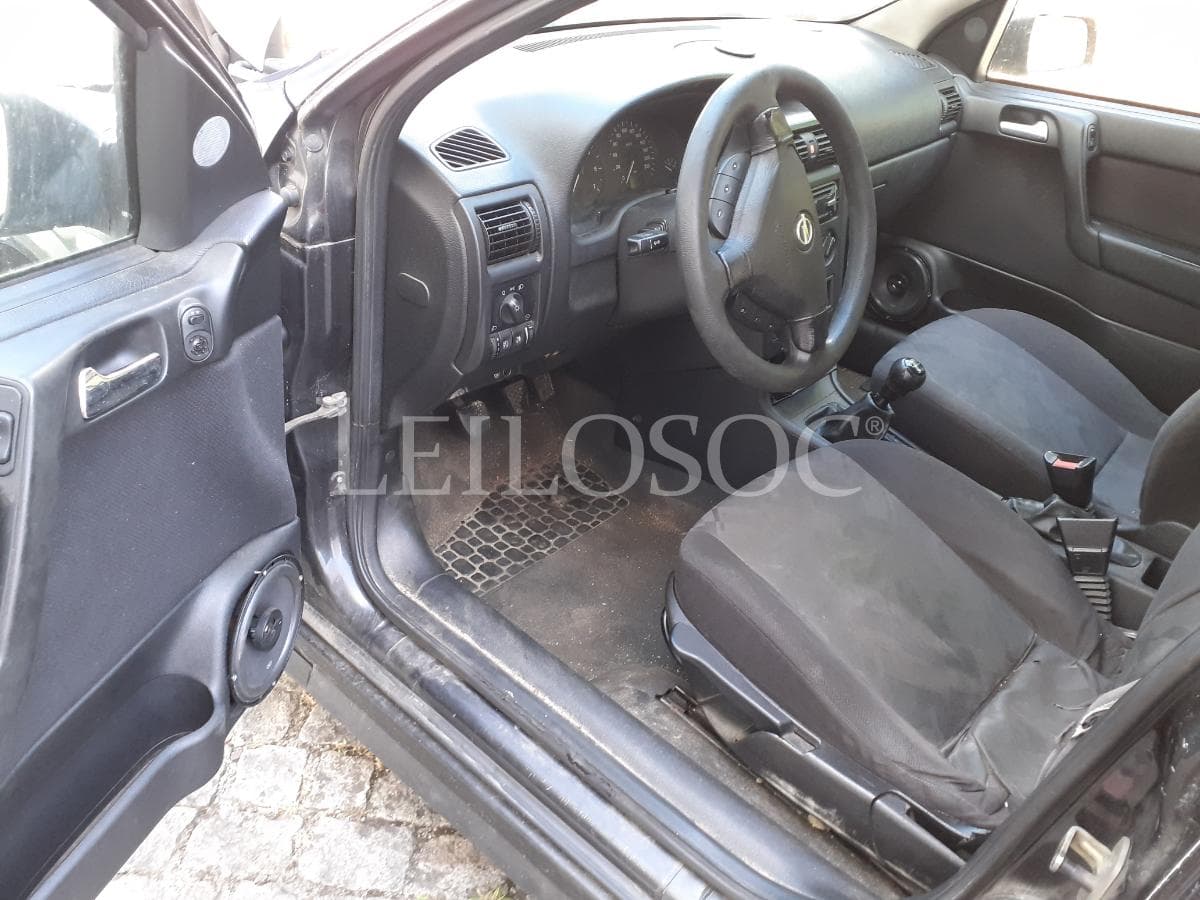 Opel Astra G Caravan 1.4 · Ano 2000 — imagen 8