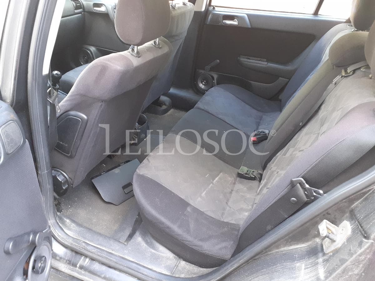 Opel Astra G Caravan 1.4 · Ano 2000 — imagen 12