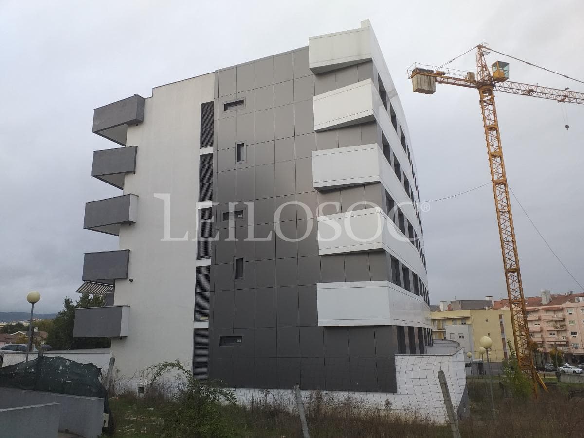 Apartamento T3 c/ Garagem · Chaves