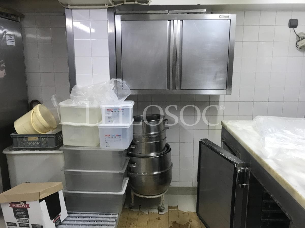Equipamento Fabrico Pastelaria + Equipamentos de Frio + Equipamento Cozinha e Bar + Mobiliário Diverso + Equipamento Escritório — imagen 25