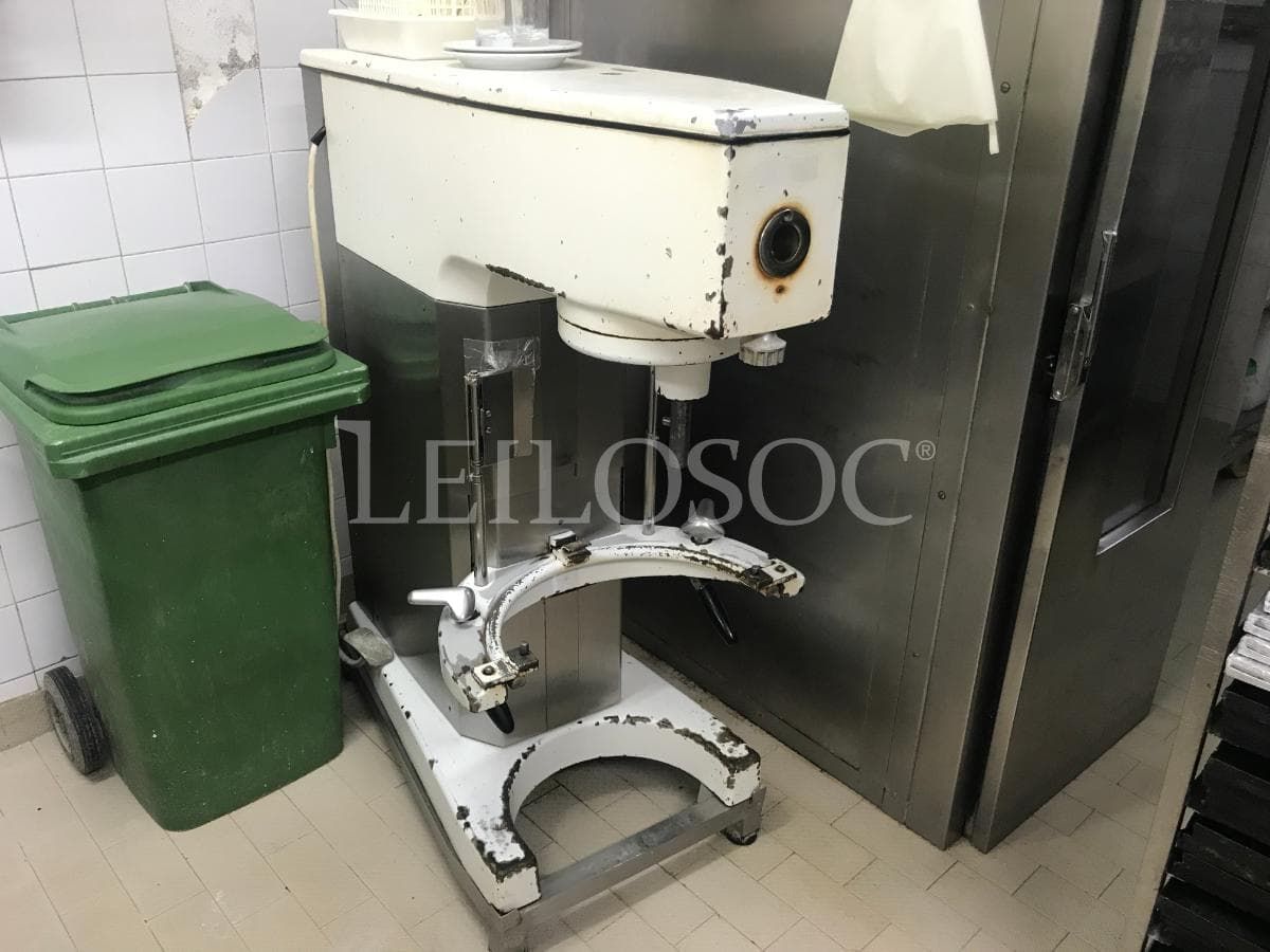 Equipamento Fabrico Pastelaria + Equipamentos de Frio + Equipamento Cozinha e Bar + Mobiliário Diverso + Equipamento Escritório — imagen 33