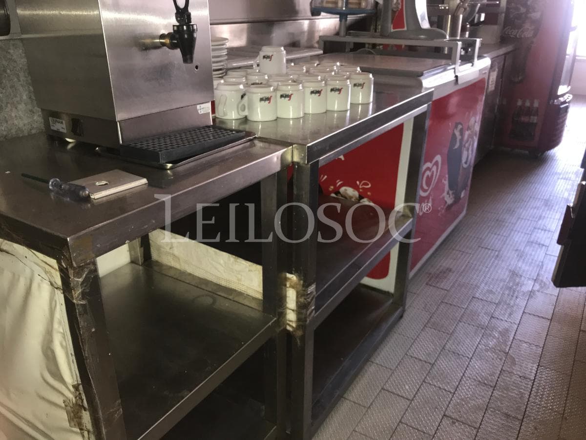 Equipamento Fabrico Pastelaria + Equipamentos de Frio + Equipamento Cozinha e Bar + Mobiliário Diverso + Equipamento Escritório — imagen 48