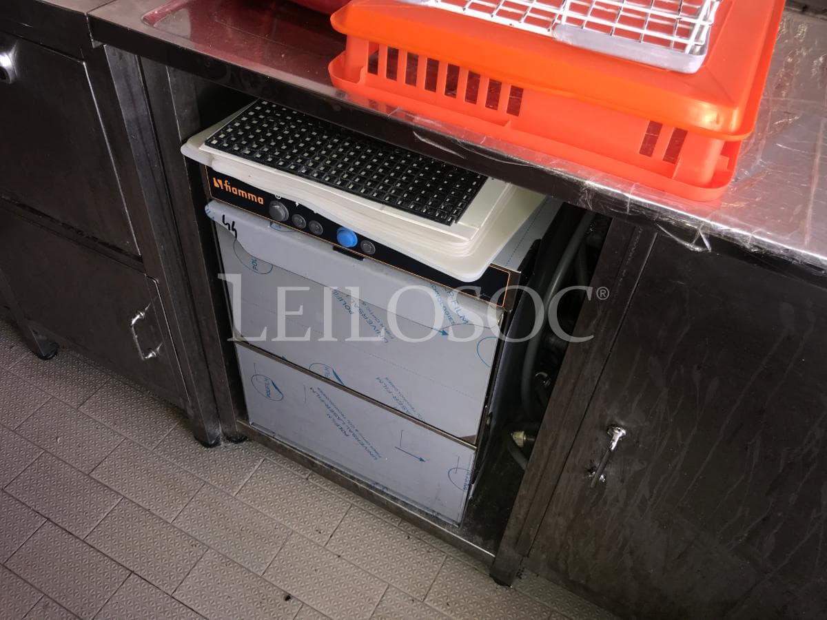Equipamento Fabrico Pastelaria + Equipamentos de Frio + Equipamento Cozinha e Bar + Mobiliário Diverso + Equipamento Escritório — imagen 49