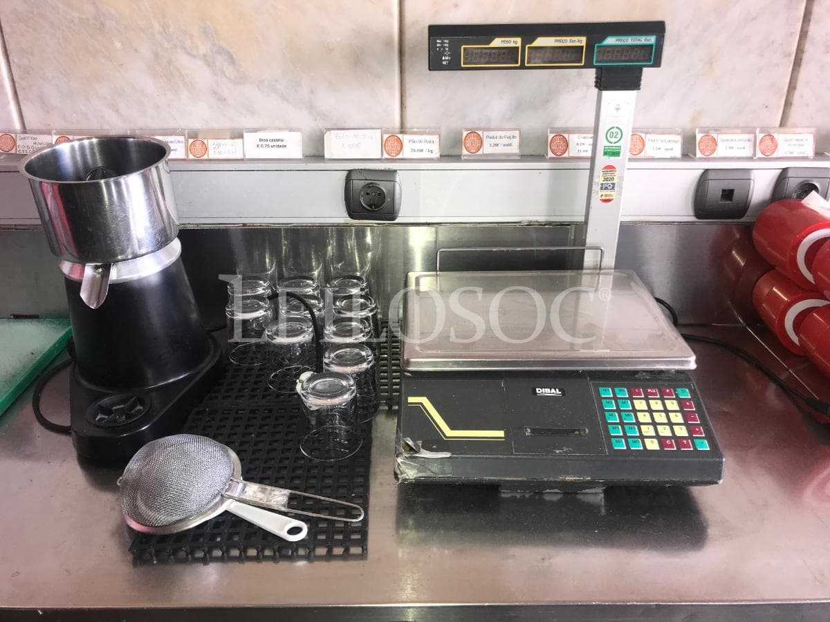 Equipamento Fabrico Pastelaria + Equipamentos de Frio + Equipamento Cozinha e Bar + Mobiliário Diverso + Equipamento Escritório — imagen 52