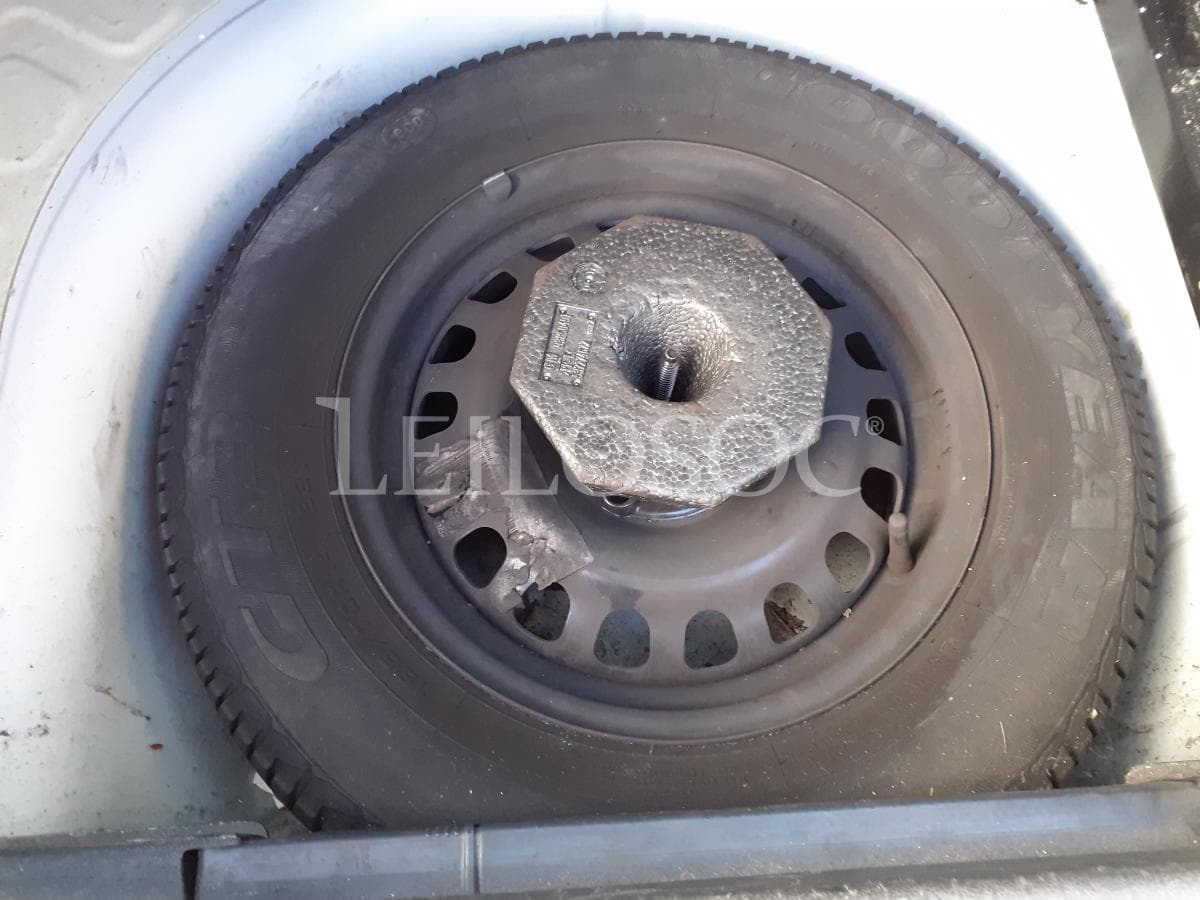 Opel Corsa VAN 1.3 CDTI · Ano 2010 — image 16