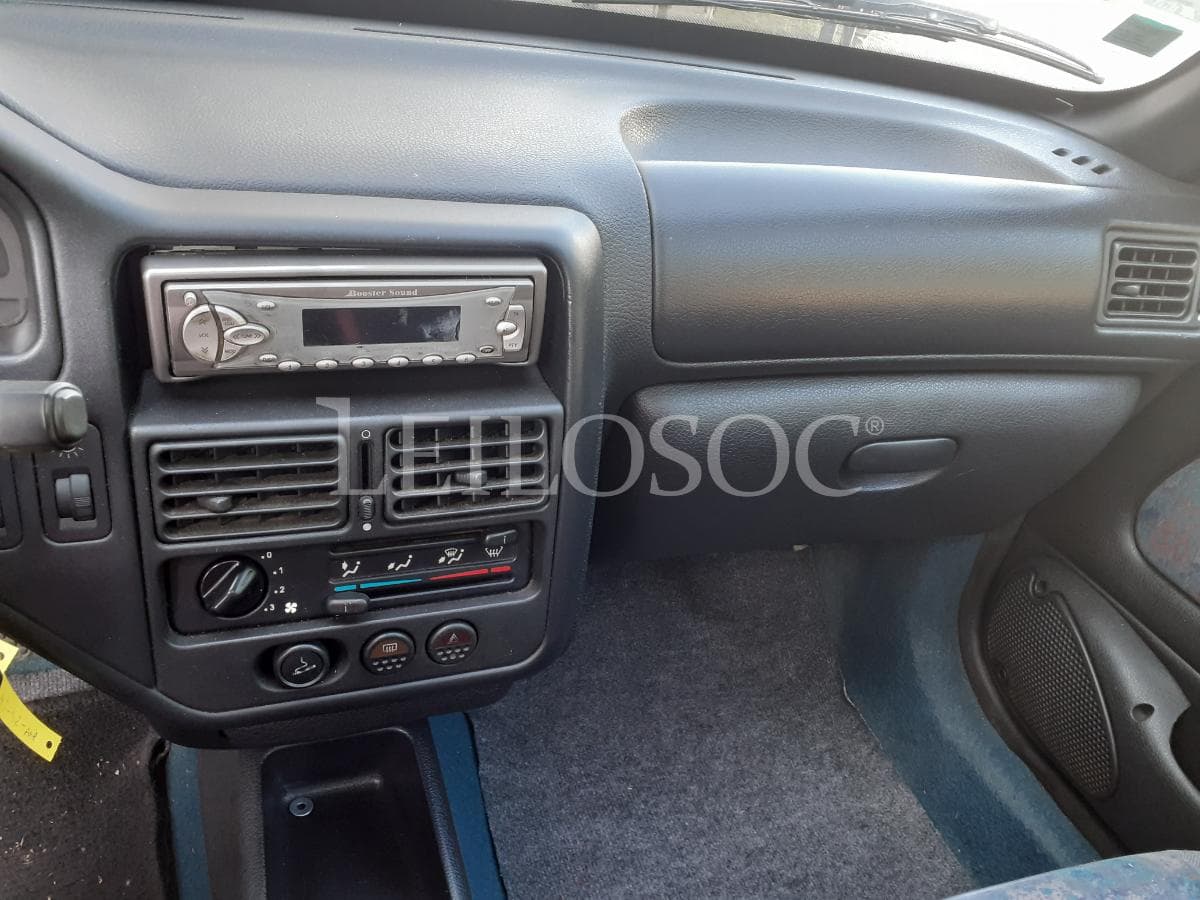 Peugeot 106 1.5 D · Ano 1997 — imagem 13