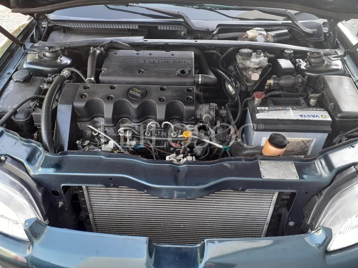 Peugeot 106 1.5 D · Ano 1997 — imagem 19