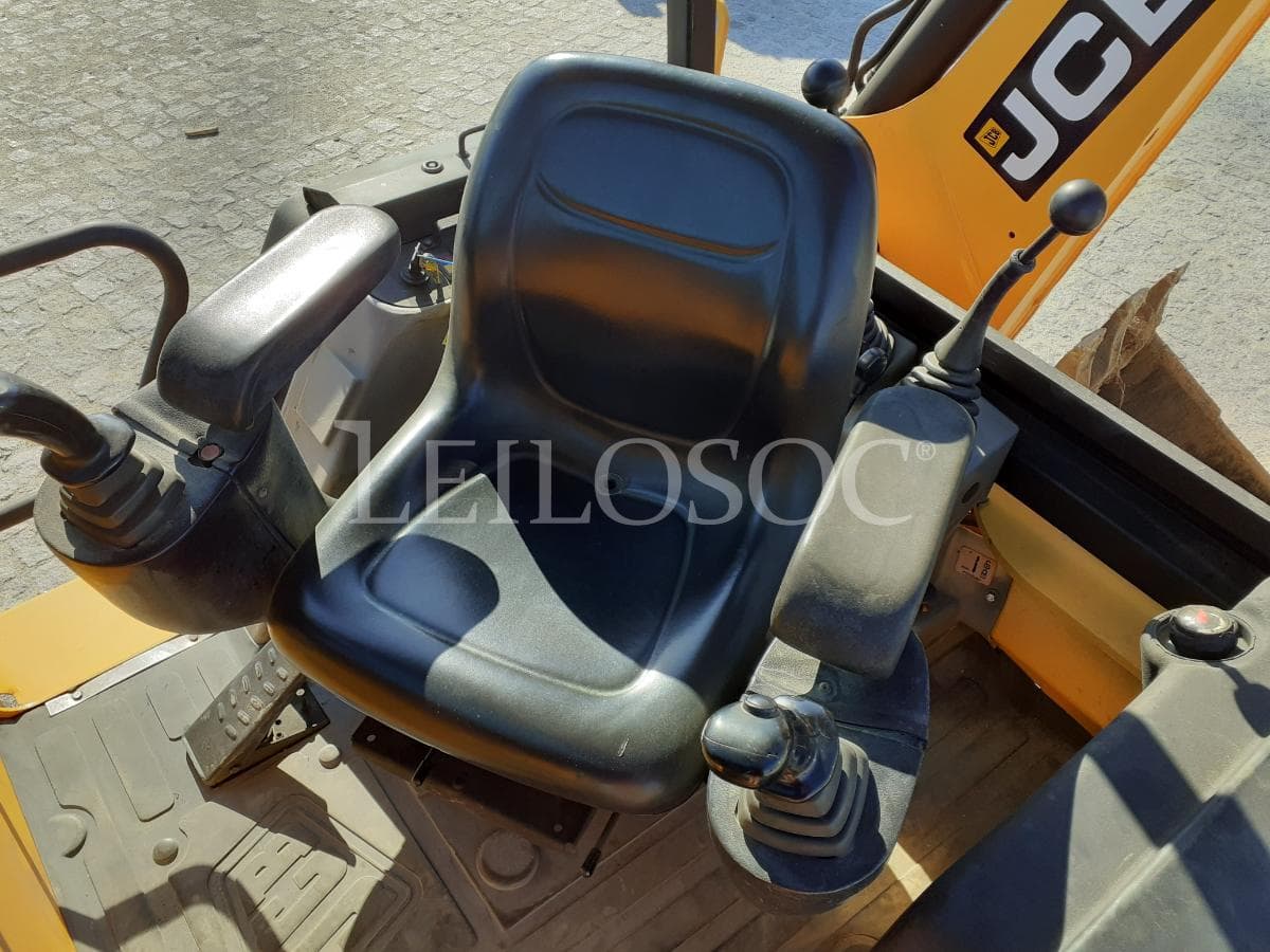 JCB 1CX · Ano 2005 — imagen 10