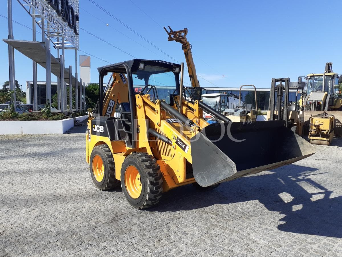 JCB 1CX · Ano 2005 — imagen 1