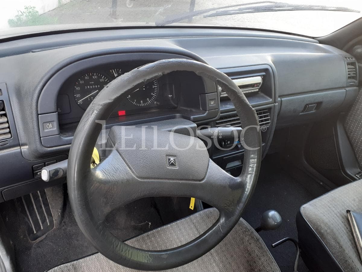 Citroën AX 1.4 TRD · Ano 1992 — image 10