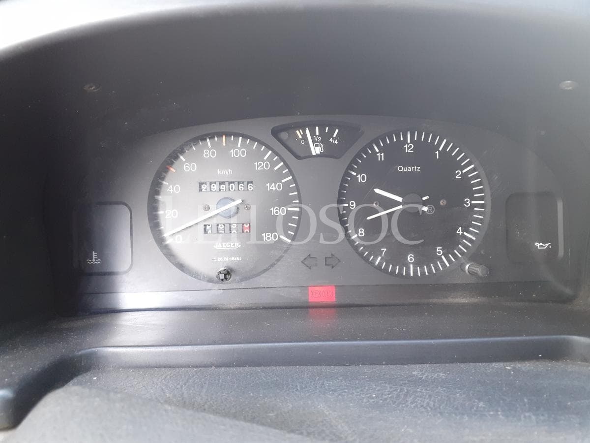 Citroën AX 1.4 TRD · Ano 1992 — image 13