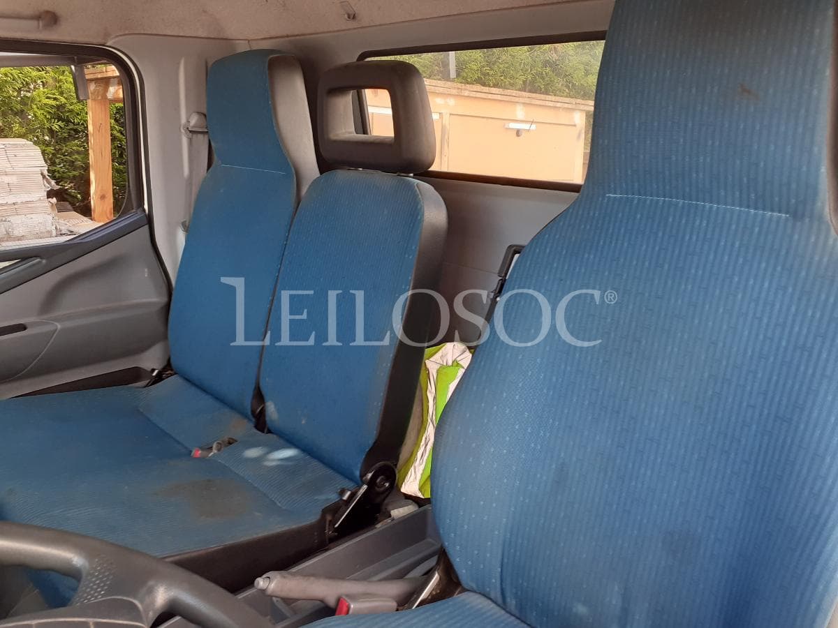 Mitsubishi Canter 9C18 · Ano 2014 — imagen 17