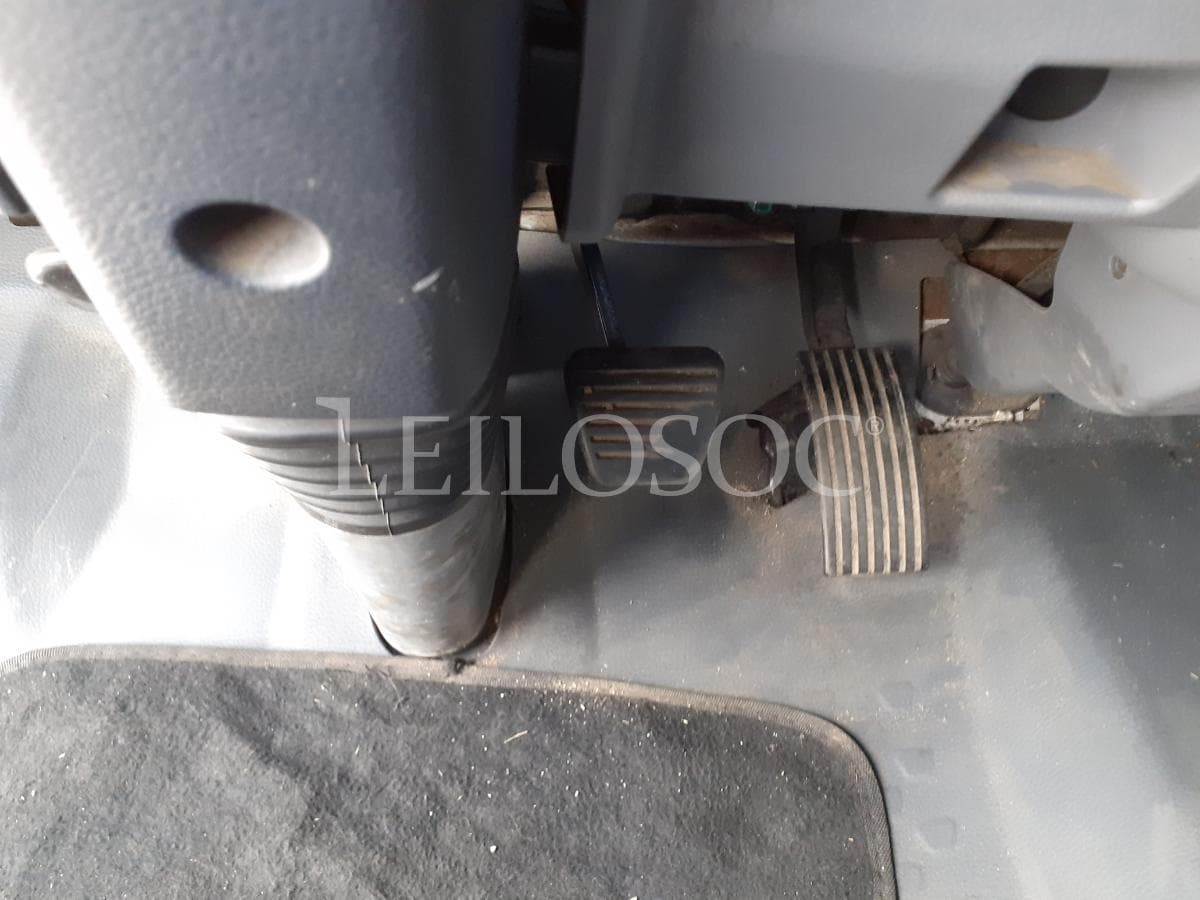Mitsubishi Canter 9C18 · Ano 2014 — imagen 10