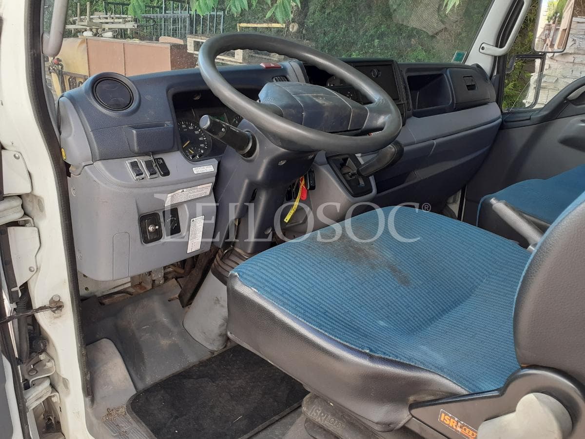 Mitsubishi Canter 9C18 · Ano 2014 — imagen 9
