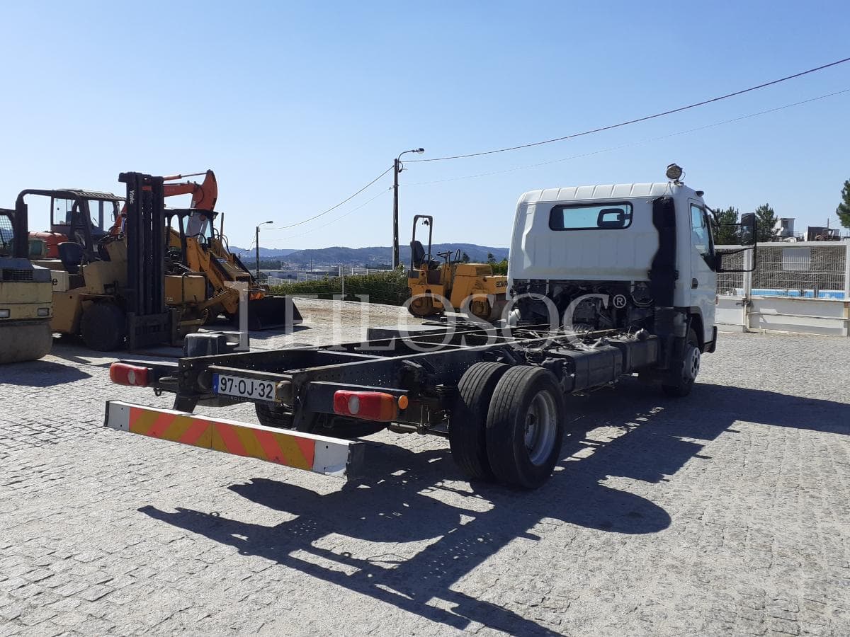 Mitsubishi Canter 9C18 · Ano 2014 — imagen 4