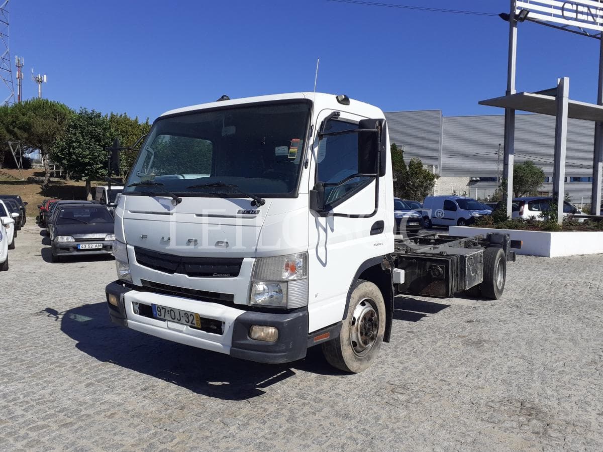 Mitsubishi Canter 9C18 · Ano 2014 — imagen 3