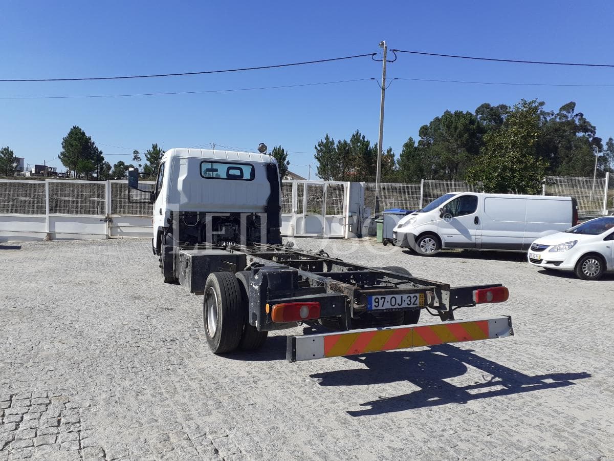 Mitsubishi Canter 9C18 · Ano 2014 — imagen 6