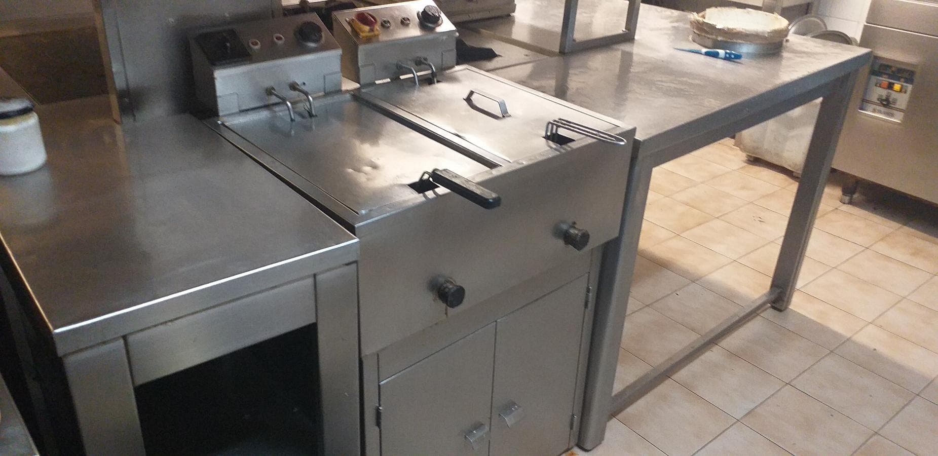 Equipamento de Restauração e Escritório — imagen 3