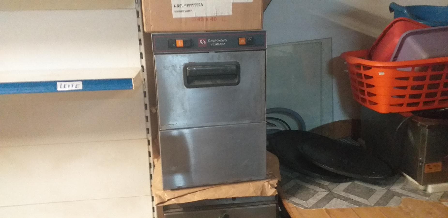 Máquina de Lavar Copos