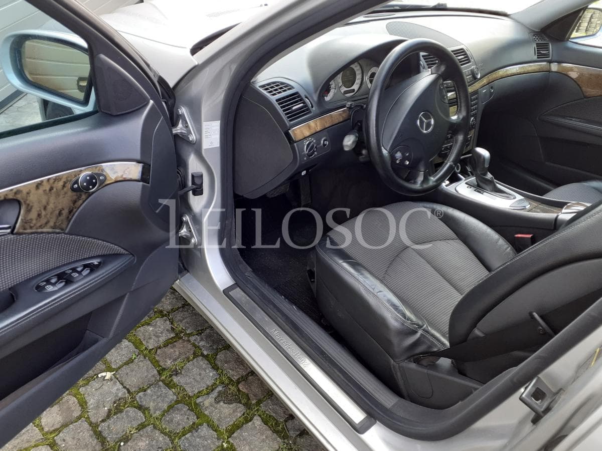 Mercedes-Benz E220 CDI · Ano 2005 — imagen 7